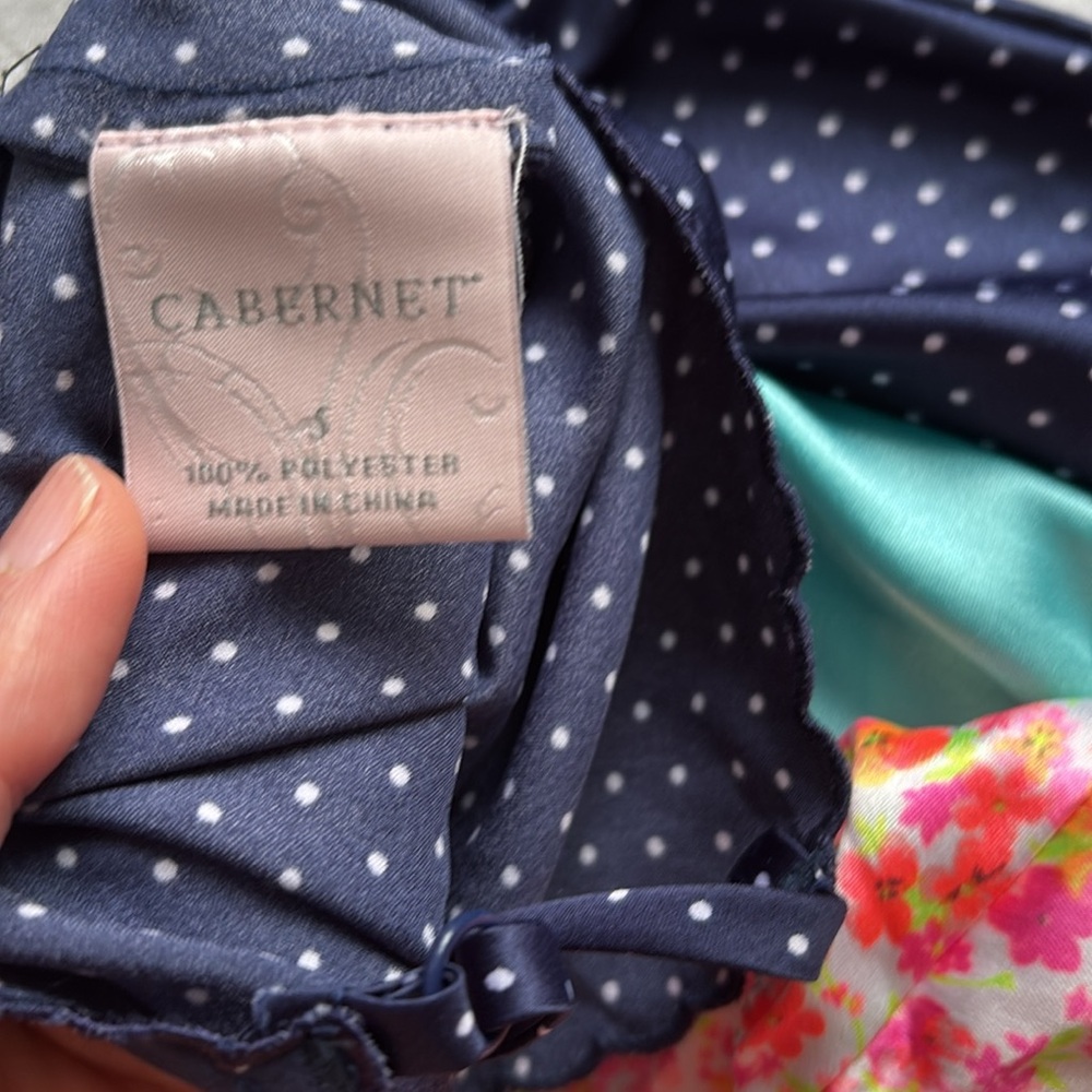 Floral and Polka Dot Women's Sleepwear Set - Picture 4 of 4